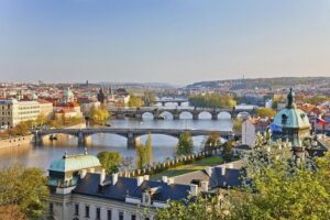 1 hour Prague Panoramic Vltava River sightseeing Cruise - Choosing seats: heated cabin comfort vs open-air deck views