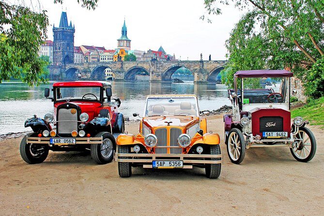 1,5 hour oldtimer convertible Prague sightseeing tour - Why a Vintage Convertible Is a Smart Way to Start Prague