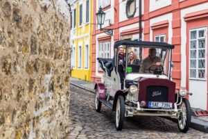 1,5 hour oldtimer convertible Prague sightseeing tour - Pickup, Duration, and How to Fit This Into Your Day