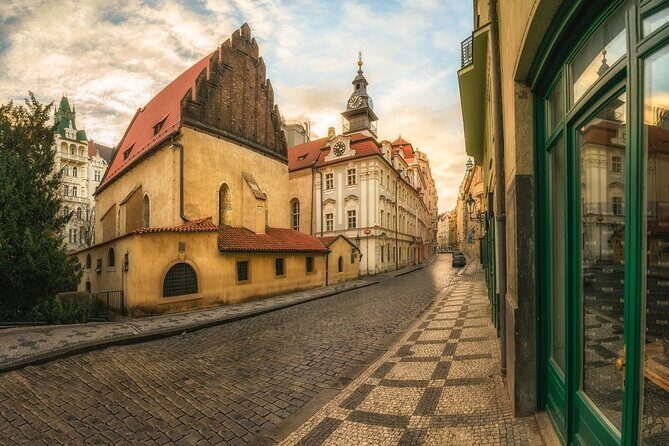 2-Hour Old Town and Jewish Quarter Tour in Prague - Price and Value for a 2-Hour Walking Tour