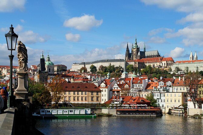 Best of Prague Private Walking Tour (Left and Right Riverbank) - The Jewish Quarter stops: Pinkas Synagogue and the Old-New Synagogue