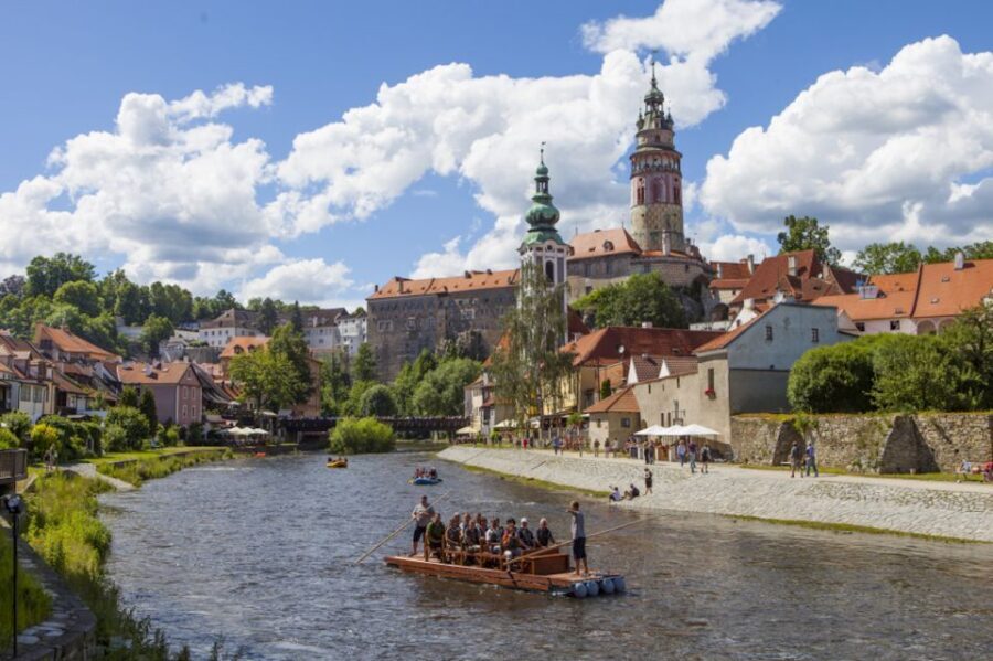 Český Krumlov: Wooden Raft River Cruise - The 50-Minute River Route: Parkán Port to Krumlovské Benátky