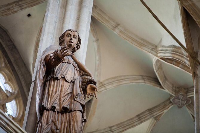 Day Trip to Kutná Hora by train from Prague - The guide factor: why their style changes your whole experience