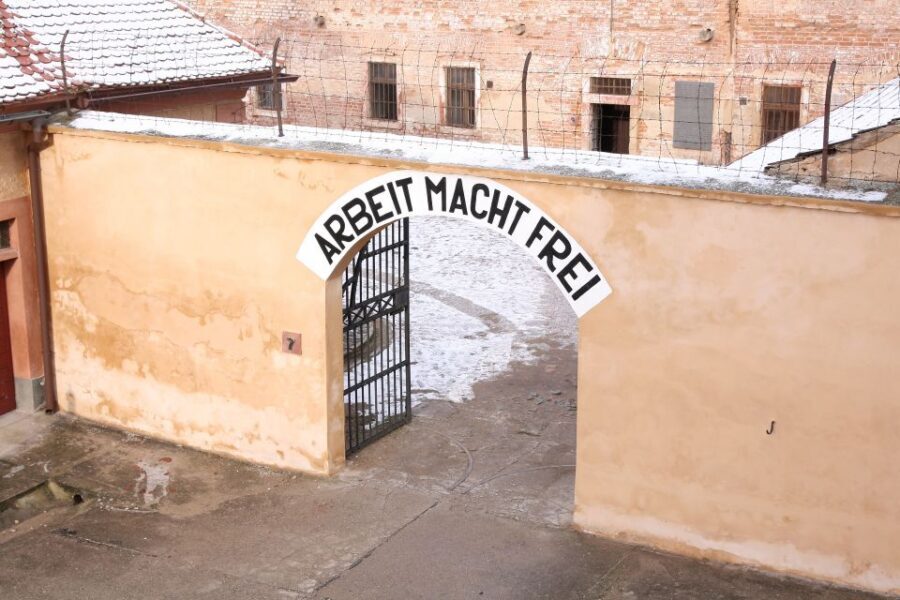 From Prague: All-inclusive Bus Tour to Terezin Memorial - Prague Coach Ride: How to Use the Hour on the Bus