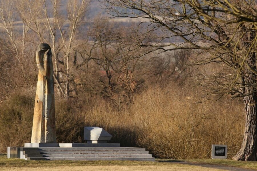 From Prague: All-inclusive Bus Tour to Terezin Memorial - Ghetto Museum Time and the Propaganda Film Stop