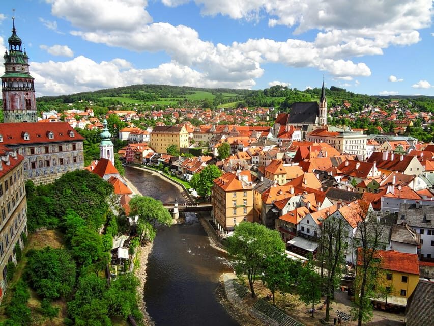 From Prague: Český Krumlov Full-Day Tour with Pickup - Small group, English guide, and the pacing you feel