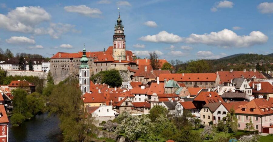 From Prague: Full-Day Český Krumlov Tour with Lunch - Prague to Český Krumlov: the ride, the rhythm, the payoff