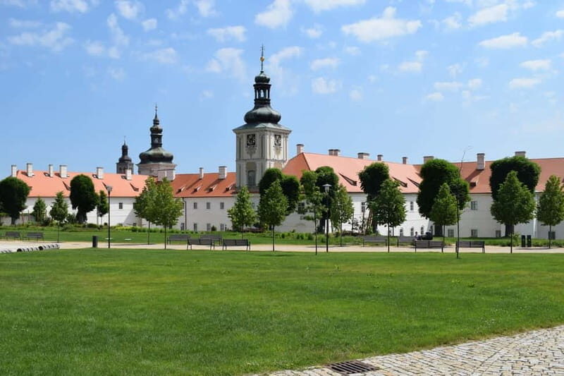 From Prague: Half-Day Coach Tour to Kutná Hora - Group pace: what feels rushed, and what feels right