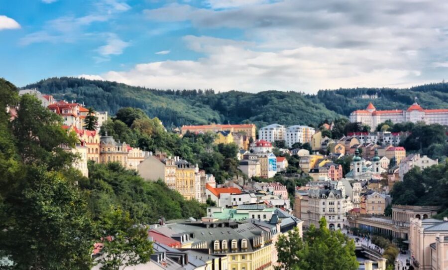 From Prague: Karlovy Vary Guided Day Trip - Key things that make this day trip work