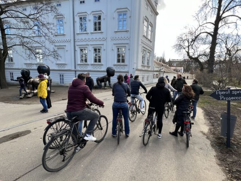 Hidden Prague Bike Tour - Meeting point: where the ride really starts (and how not to miss it)
