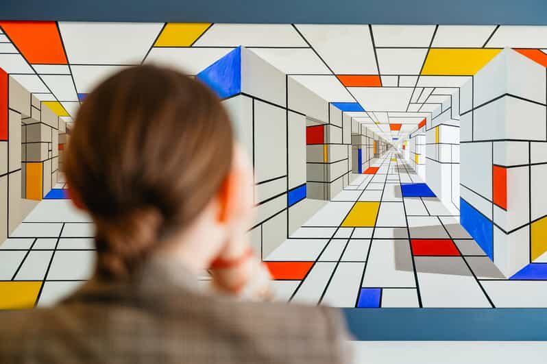 IAM Illusion Art Museum Entry Ticket - AR, QR codes, and the mini cinema: when the tech actually helps