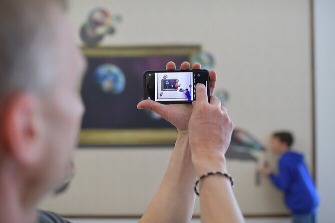 IAM Illusion Art Museum Prague Fast Pass Ticket - Audio Guide in 13 Languages: The Quiet Helper You’ll Thank Yourself For