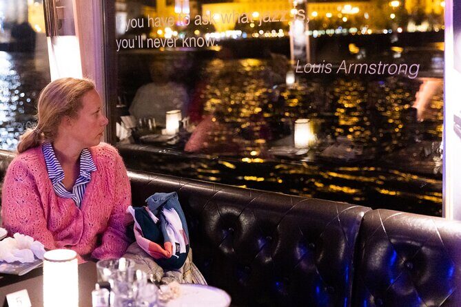 Jazz Boat: Popular LIVE JAZZ dinner cruise - Early or Late Cruise: Choosing the Right Time (and Dressing for It)