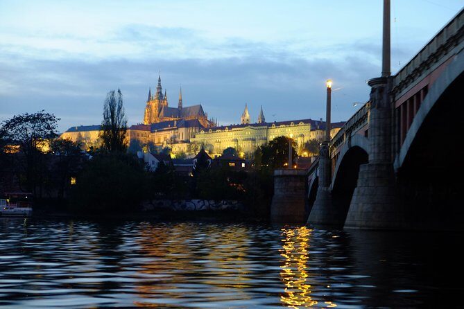 Jazz Boat: Popular LIVE JAZZ dinner cruise - Who This Jazz Boat Cruise Is Best For (and Who Might Skip)