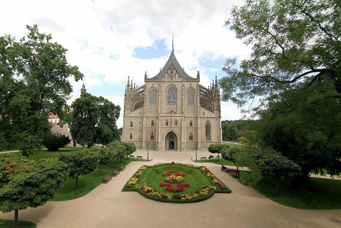 Kutna Hora Day Tour Including Sedlec Ossuary from Prague - Sedlec Ossuary: How to Enjoy the Bone Chapel Without Feeling Rushed