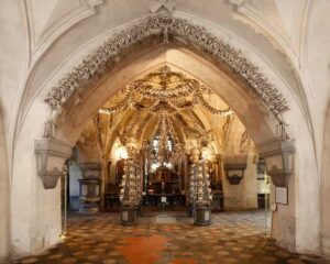 Kutná Hora: Sedlec Ossuary Skip-the-Line Ticket & Audioguide - First stop: Sedlec Ossuary without the ticket-line stress