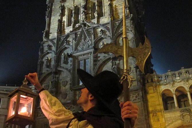 Medieval Prague Through a Nightwatchman’s Eyes - Charles Bridge at the Finish: Charles IV and the Noble Side of Town