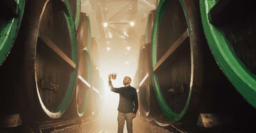 Pilsen: Pilsner Urquell Brewery Tour with Beer Tasting - Key things that make this tour worth it