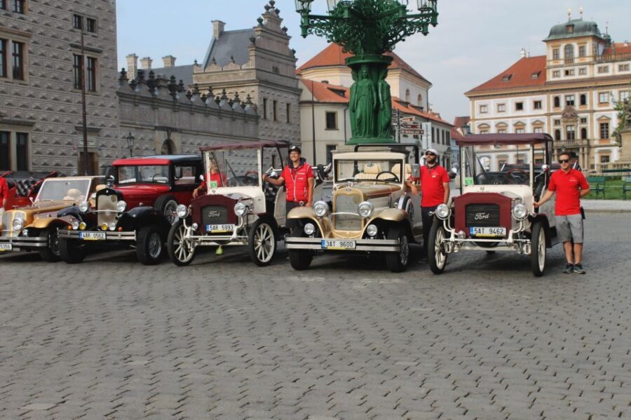 Prague: 1.5–Hour Vintage Car Tour - Heated comfort and open-top photos in real Prague weather
