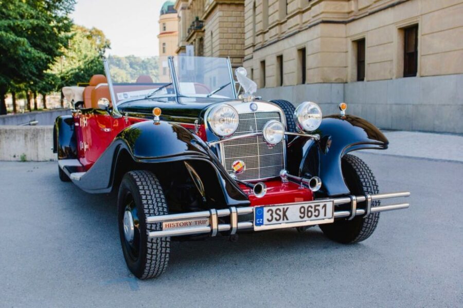 Prague: 1-Hour Private Tour in Vintage Car - Josefov and the Old New Synagogue: a powerful stop without the big walking day