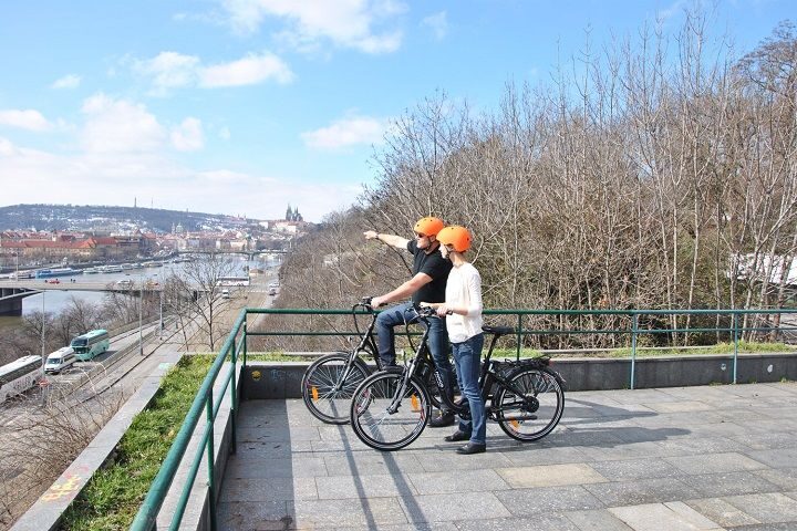 Prague 3-Hour Sightseeing Tour by Electric Bike - Kampa Park to Charles Bridge: the ride gets cinematic fast
