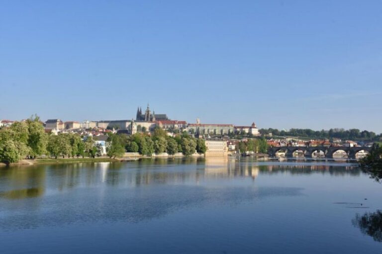 Prague 3-Hour Tour with Astronomical Clock Admission - Old Town Square (1.5 Hours): Where Prague’s Past Takes Shape