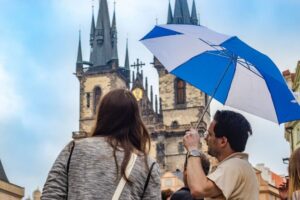 Prague: 3-Hour Walking Tour of Old Town & Prague Castle - Meeting at Get Prague Guide, then getting your bearings fast