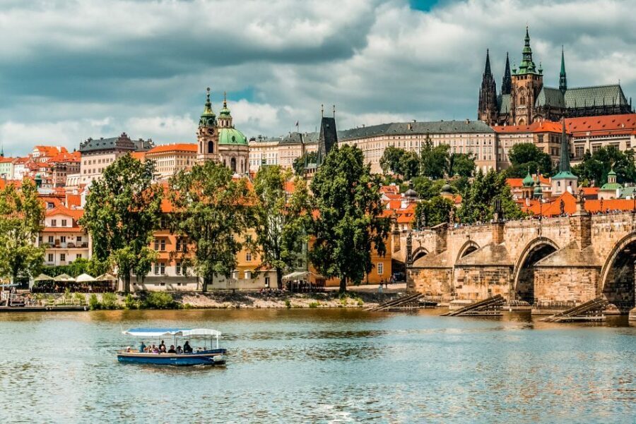 Prague: 45-Minute Sightseeing Cruise to Devil's Channel - Why Devil’s Channel feels different than the big river cruises