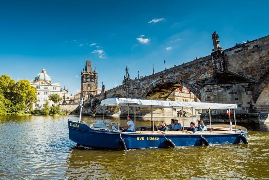 Prague: 45-Minute Sightseeing Cruise to Devil's Channel - Pier 6 start: what to do before you board