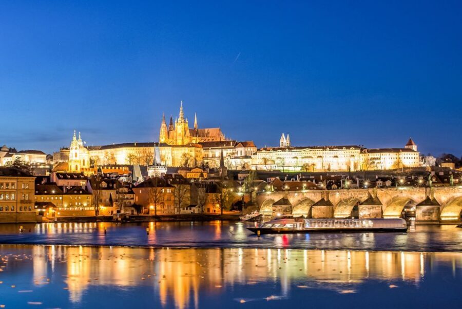 Prague: 50-Minute Sightseeing Evening Cruise - The Boat Setup: Open Deck Views Without the Worst of the Cold