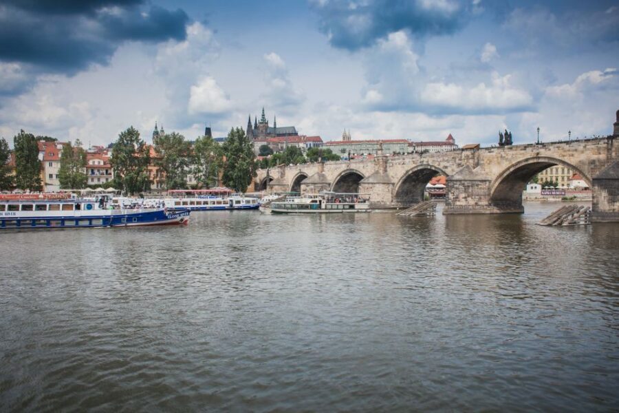 Prague: Afternoon Beer Cruise with Drinks Included - Who This Cruise Suits Best (and Who Should Skip It)