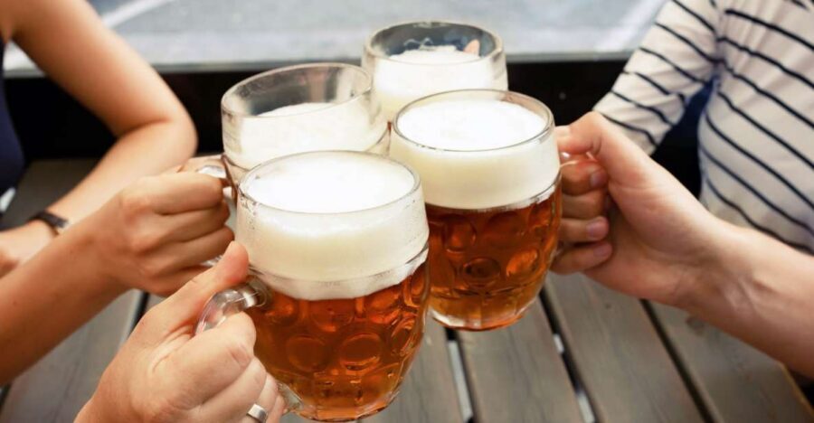 Prague: Afternoon Beer Cruise with Drinks Included - What’s Included: Drinks, Refills, and Wi‑Fi
