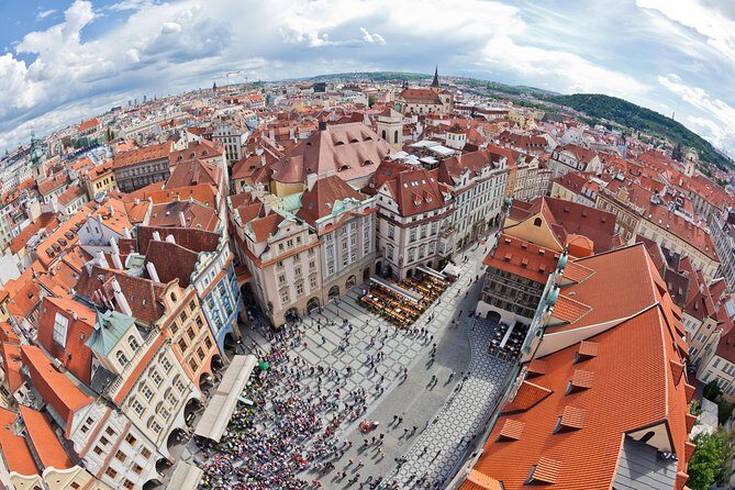 Prague Airport Shared Arrival Transfer - The small extras on the ride that make a difference