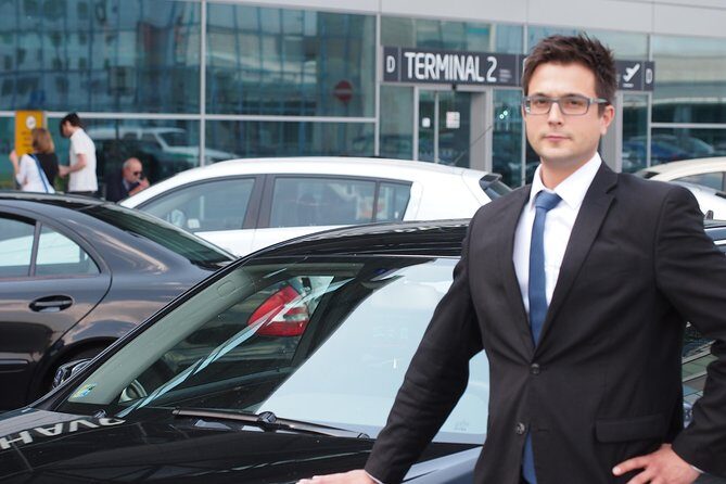 Prague Airport Shared Arrival Transfer - Who this transfer suits best