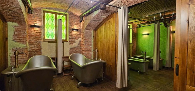 Prague: Beer and Wine Spa Bath with Salt Cave Experience - Drinks, ingredients, and comfort: what to expect from your body