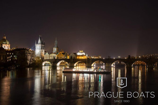 Prague Boats 3-hours Crystal Dinner Cruise - What the 3-hour schedule feels like in real time