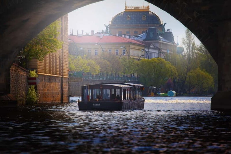 Prague: Canal Cruise Around Charles Bridge - Prague Castle From the Water: Short Stop, Big Payoff