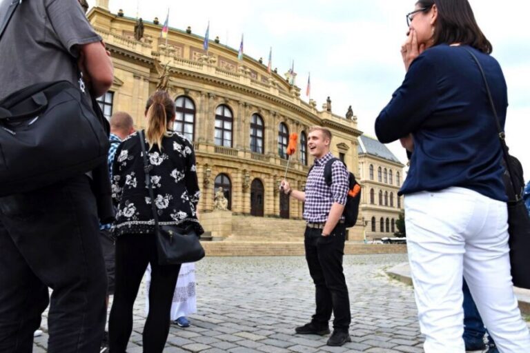 Prague: Castle and Jewish Quarter Tour with Cruise and Lunch - Charles Bridge Museum and Lesser Town: the walking portion that teaches you how to look