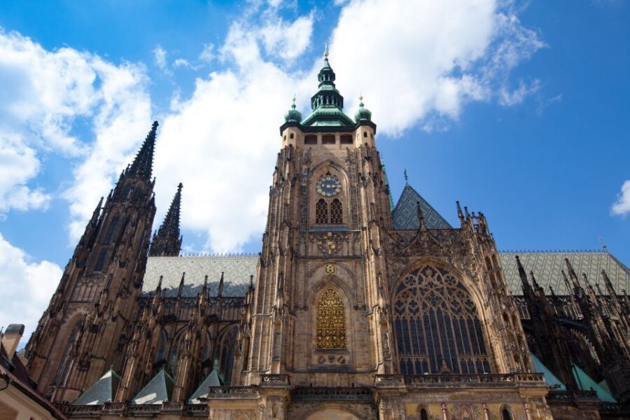 Prague Castle & Castle District: 2-Hour Guided Tour - Should you book this Prague Castle 2-hour guided tour?