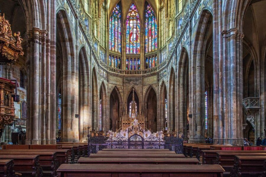 Prague Castle: Small-Group Tour with Visit to Interiors - Meet at TGM: Quick Orientation Before You Step Into the Castle World