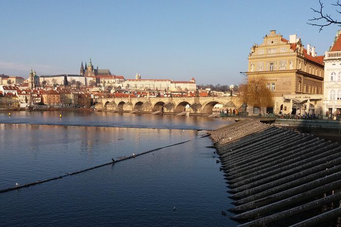Prague Castle Walking Tour - Why the small-group pace really matters at Prague Castle