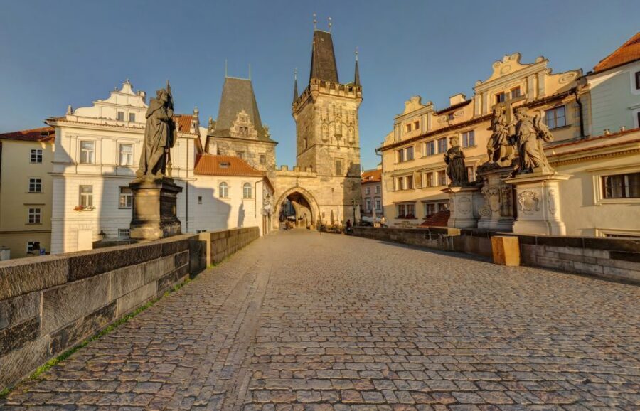 Prague: Charles Bridge Towers Combined Entry Ticket - Finding the Entrances: Old Town at Karlův most, Lesser Town at Malá Strana