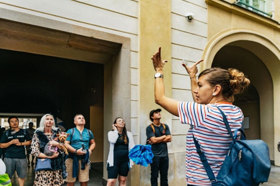 Prague: City Highlights By Bus, Boat, and on Foot - Prague Castle at a walkable pace: 75 minutes and real viewpoints