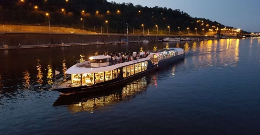 Prague: City Tour and Dinner Cruise with Hotel Pickup - Should You Book This Prague City Tour and Dinner Cruise?