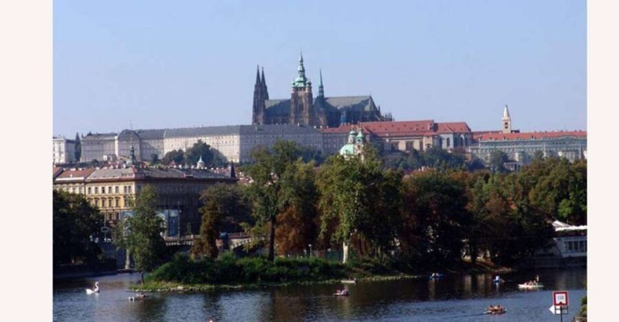 Prague: Classic City Bike Tour - Key highlights at a glance