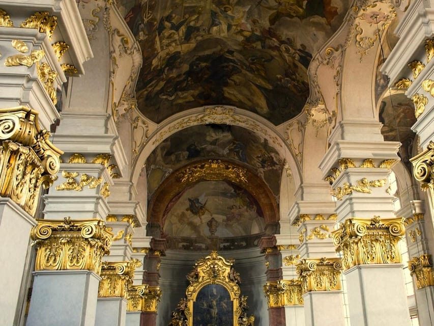 Prague: Classical Concert at St. Giles' Church - Who performs: Vanda Šípová, Aleš Bárta, and the solo violin spotlight