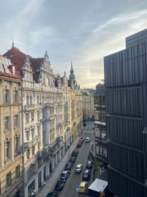 Prague: Communism and Bunker Tour with 70s Canteen Lunch - Tips to make your visit smoother