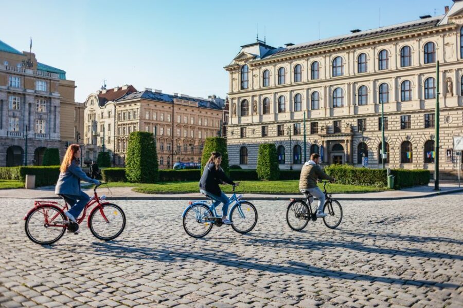 Prague: Complete Bike Tour - Key highlights worth clocking