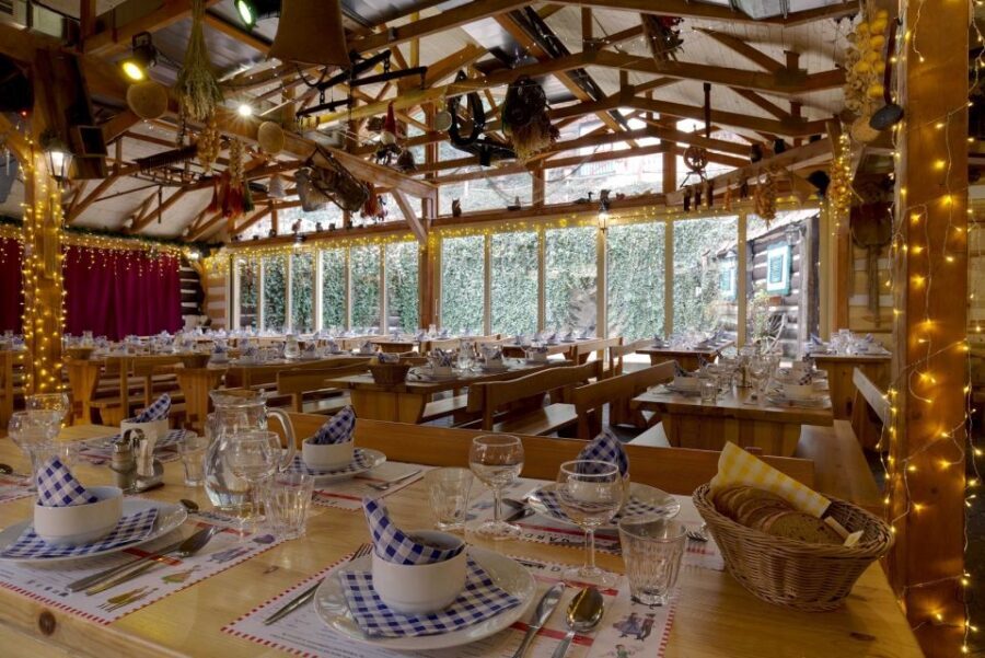 Prague: Evening Folklore Garden Party with Traditional Menu - Key things to know before you go