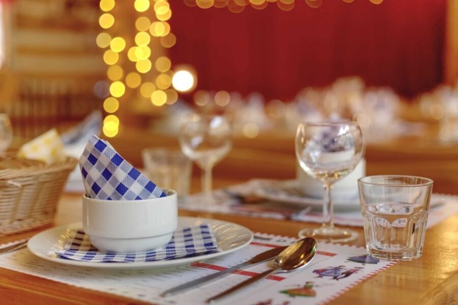 Prague: Evening Folklore Garden Party with Traditional Menu - Should you book this Prague evening?